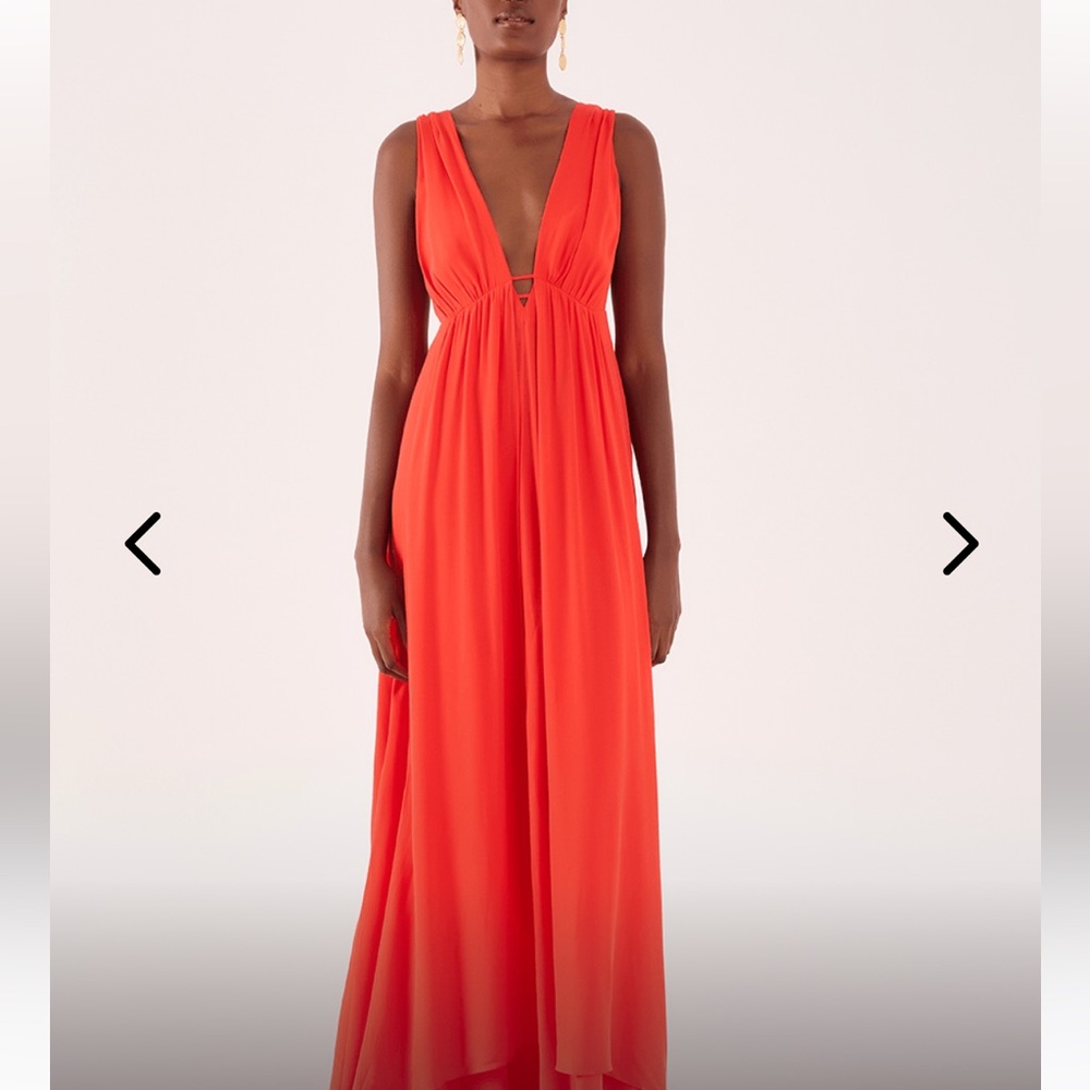 dress to flowy floor length red dress